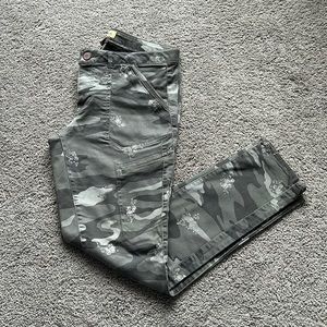 NWOT Democracy Camo Skinny Jeans